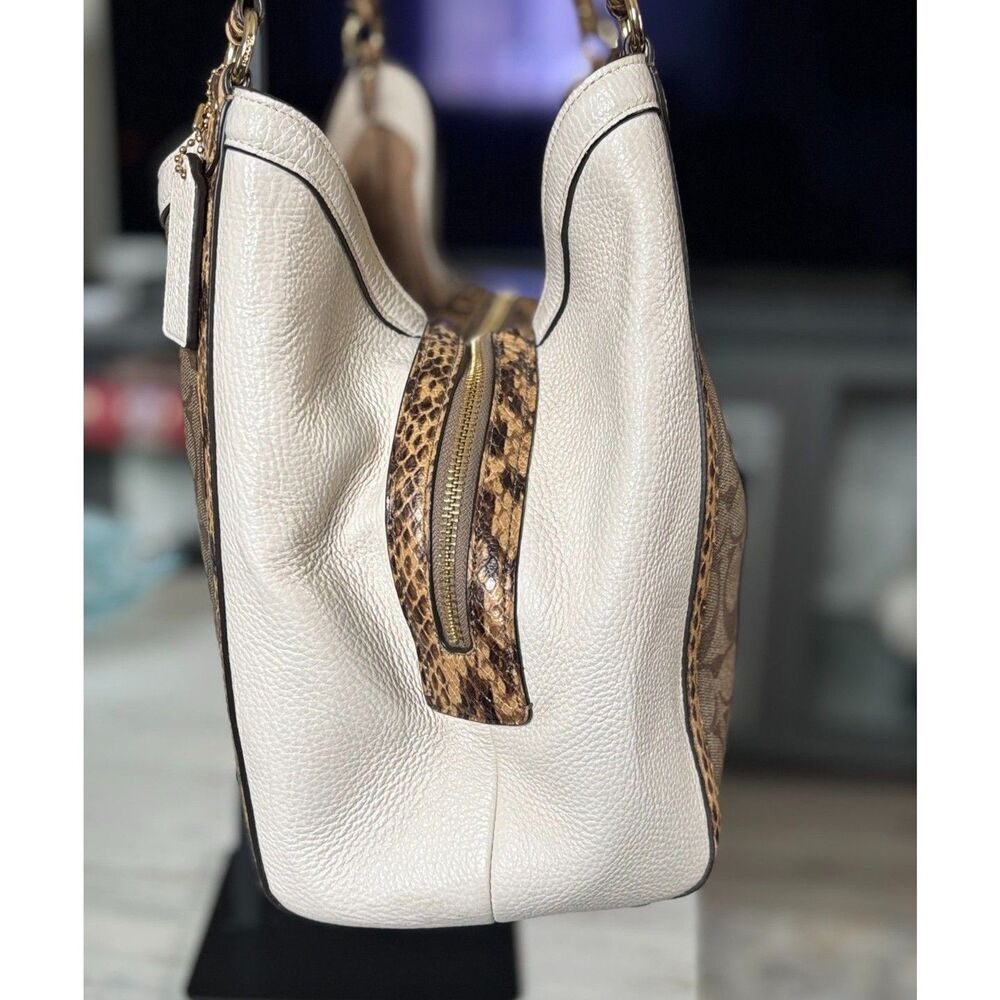 Coach Kristy Shoulder Bag in Colorblock Signature Canvas - Picture 4 of 11